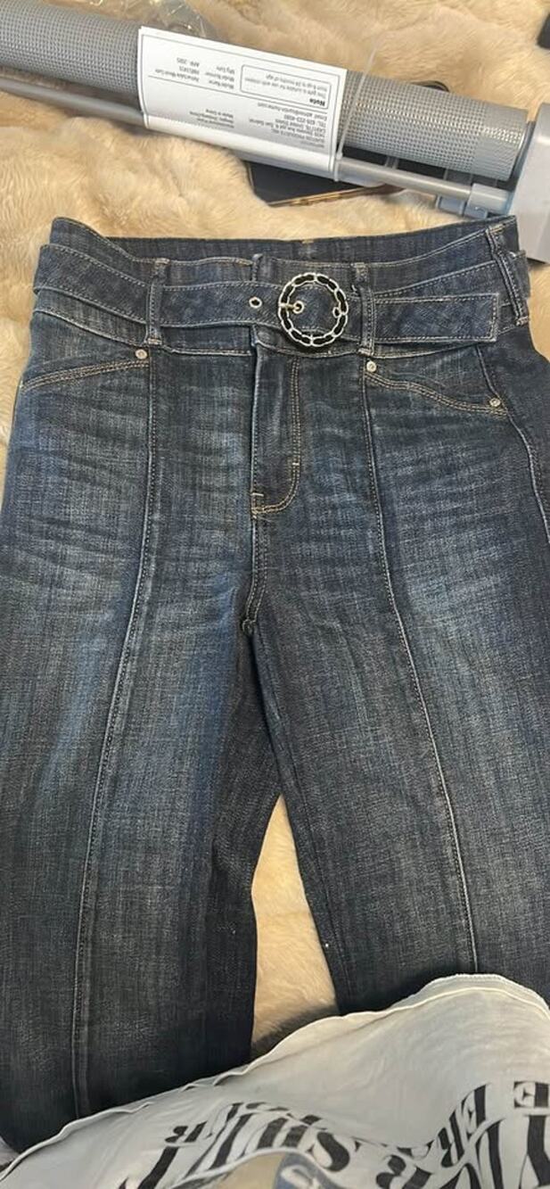 Brand new WHBM Extra high rise straight jeans size 0r